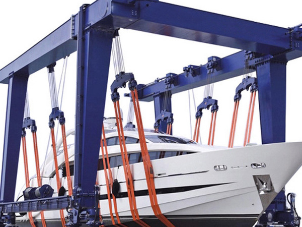 游艇吊安裝法蘭連接和焊接固定哪個更好呢？